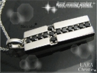 ララクリスティー LARA Christie*ロイヤル クロス ネックレス 【BLACK Label】